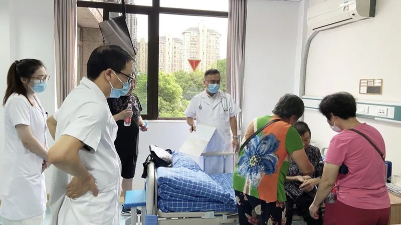 失能老人护理合同模板，合规与保障的关键