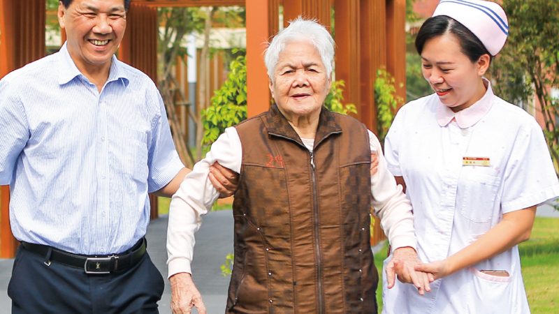 居家医养结合服务模式：揭秘与社区养老的不同之处